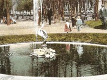 Palackého sady - vodotrysk s čápem, kol. r. 1910

